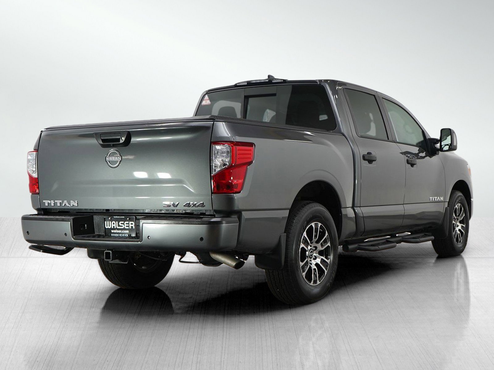 2024 Nissan Titan SV photo 5