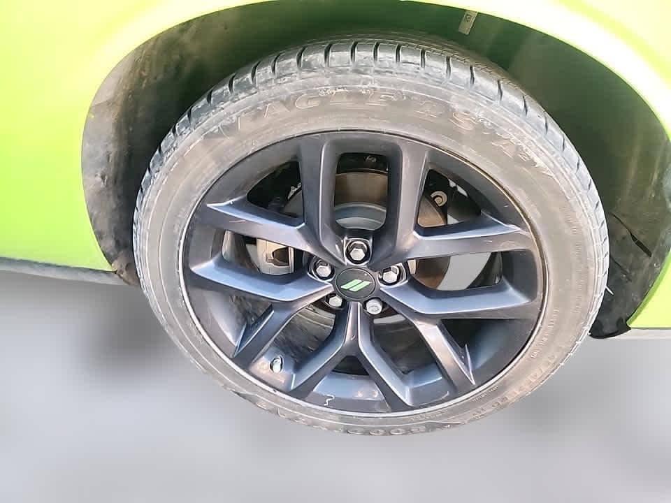 2023 Dodge Challenger R/T photo 3