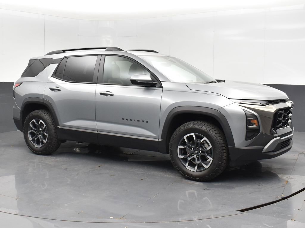 2025 Chevrolet Equinox ACTIV photo 2