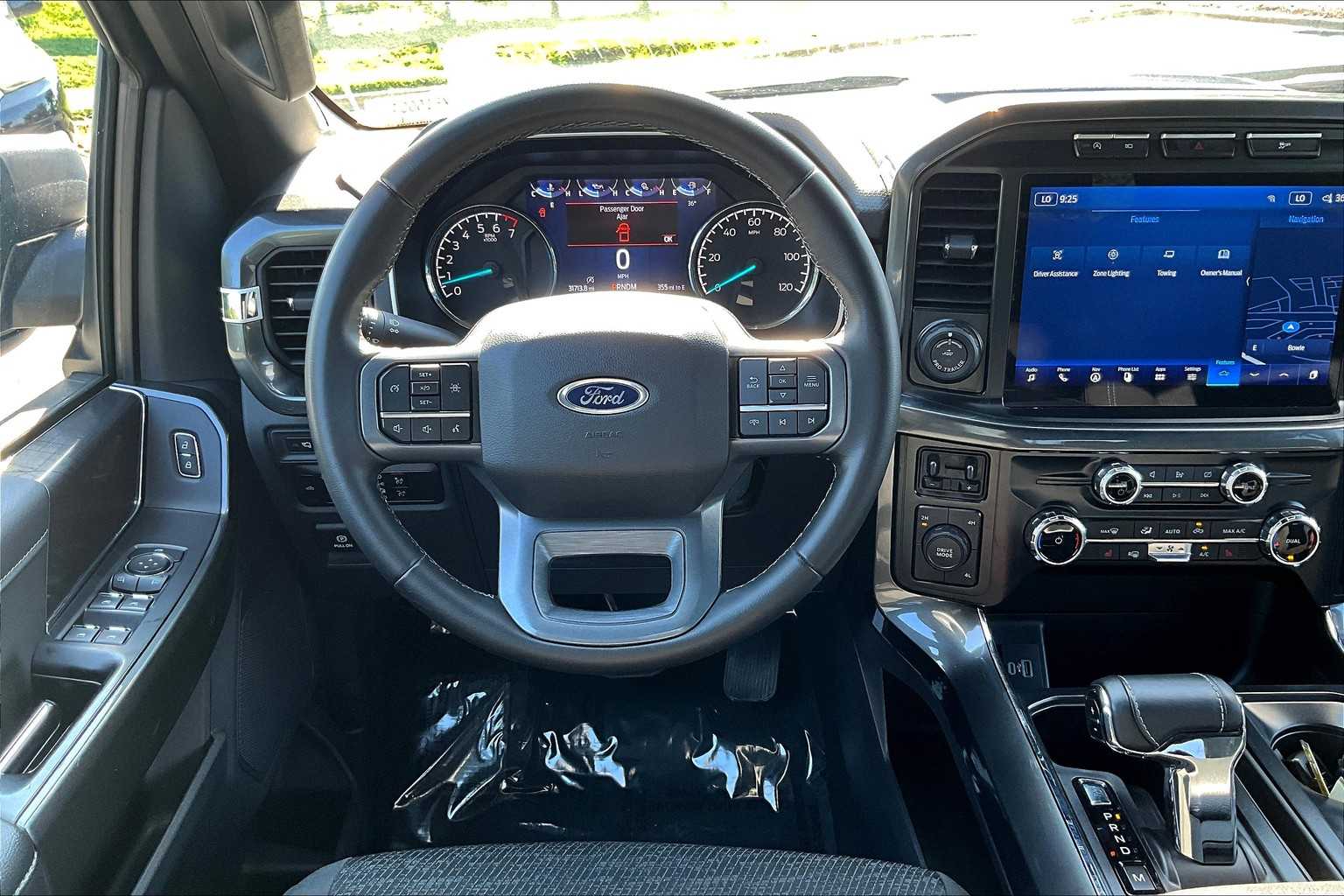 2023 Ford F-150 XLT photo 5