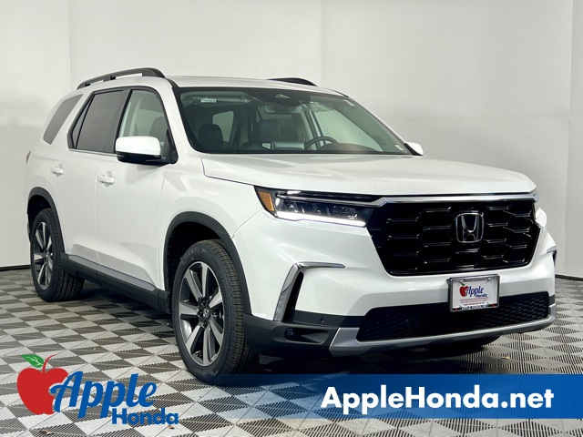 2025 Honda Pilot Touring's photo