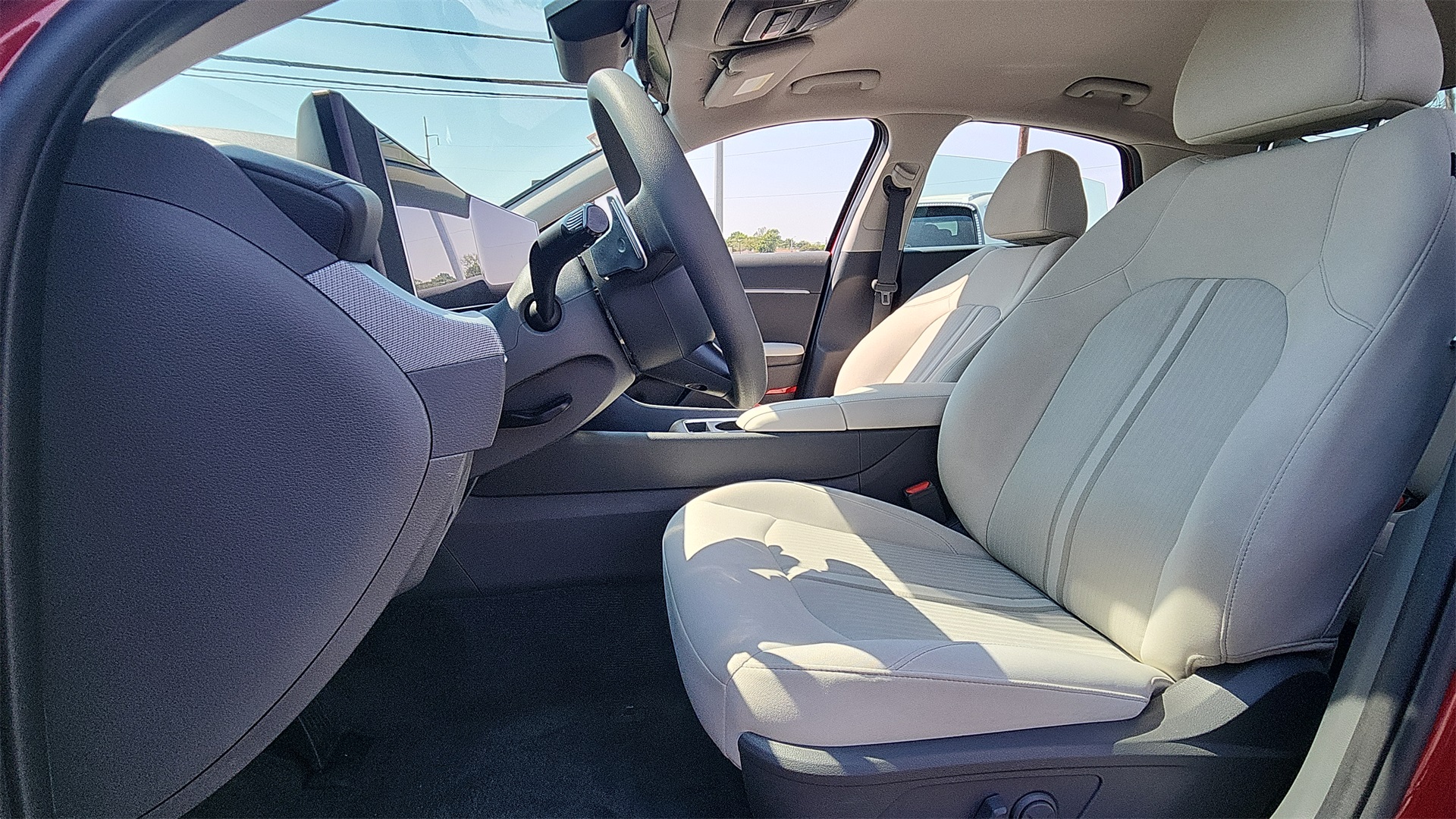 2025 Hyundai Sonata SEL photo 13