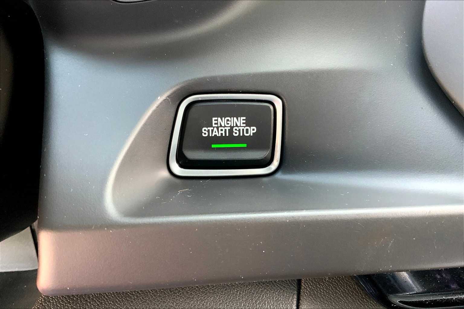 2023 Chevrolet Camaro 1LT photo 28