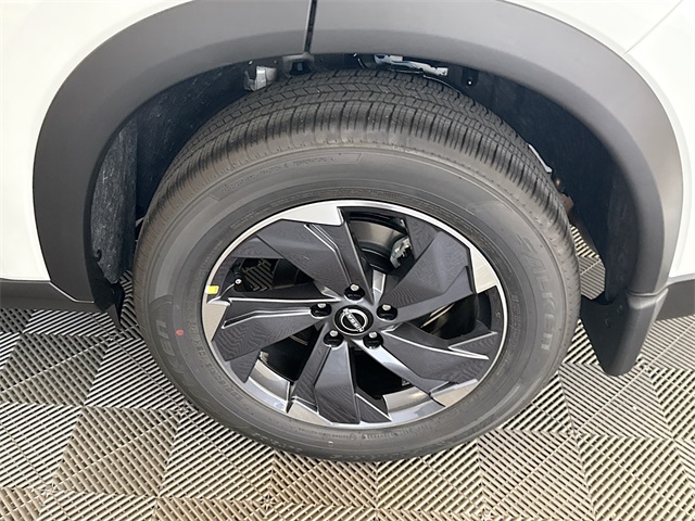 2026 Nissan Rogue SV photo 3