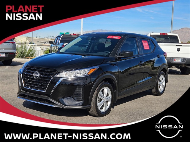 2025 Nissan KICKS PLAY Base