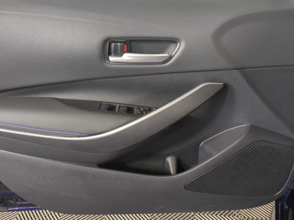2021 Toyota Corolla SE photo 10