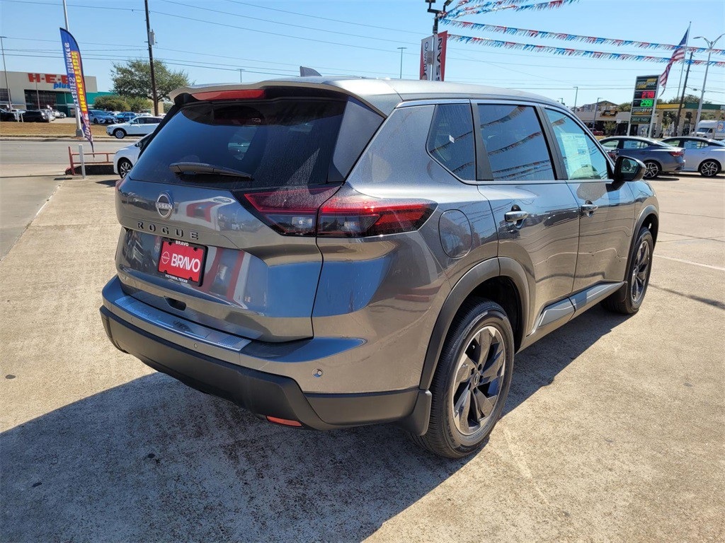 2025 Nissan Rogue SV photo 5