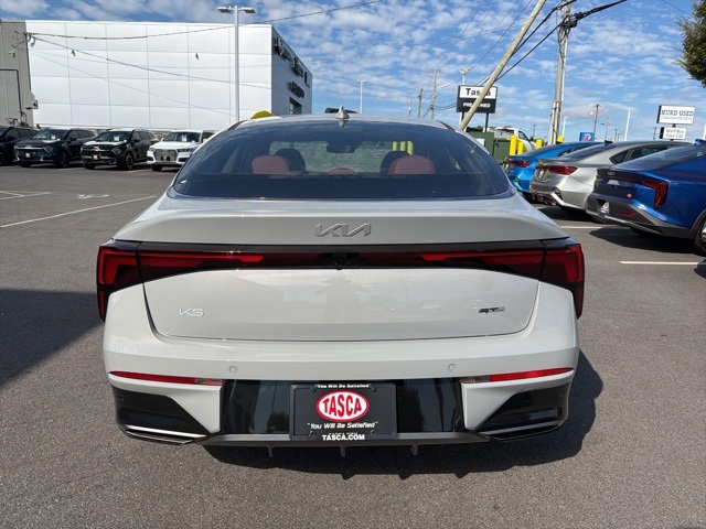 2026 Kia K5 GT-Line photo 4