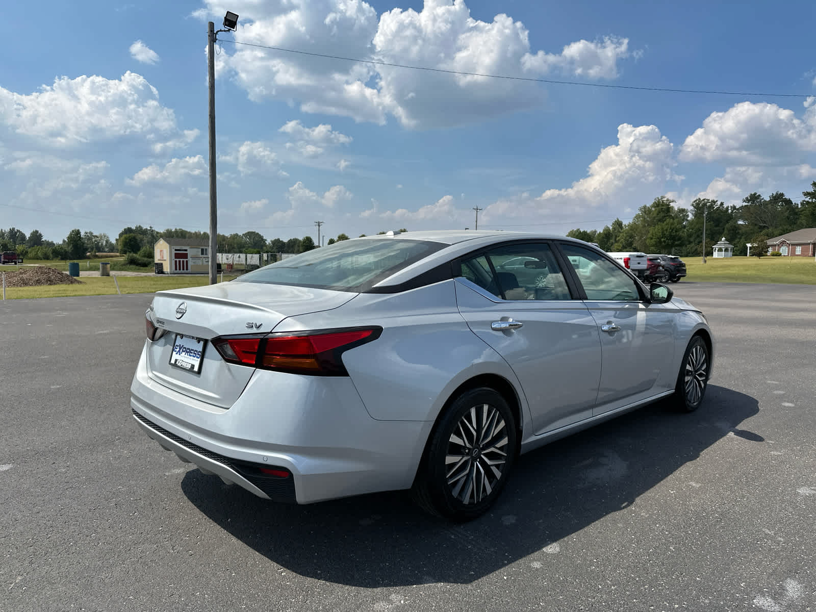 2024 Nissan Altima 2.5 SV photo 3