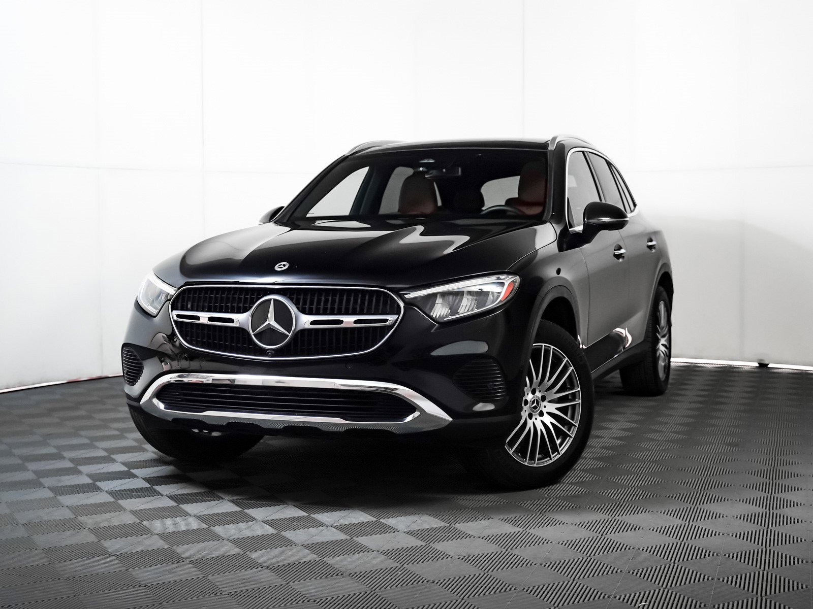 2023 Mercedes-Benz GLC
