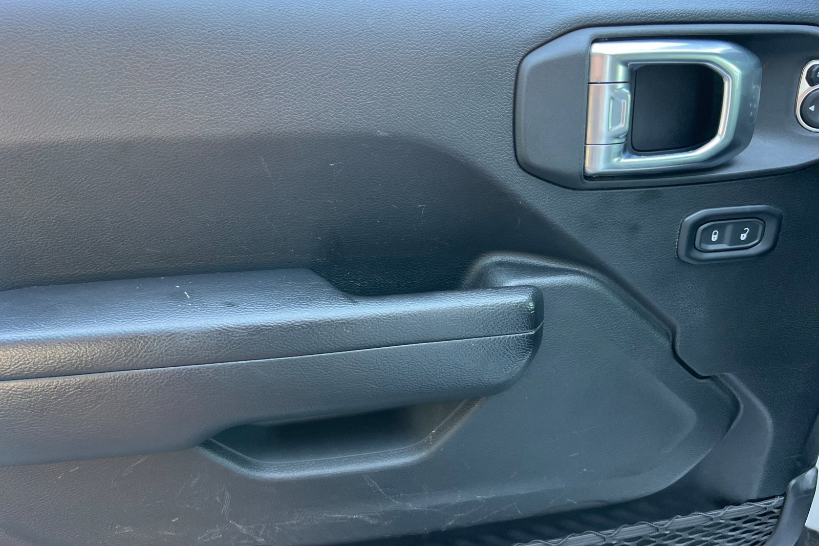 2023 Jeep Wrangler 4xe photo 10
