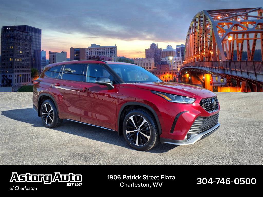 Pre-Owned 2022 Toyota Highlander XSE Sport Utility in Charleston