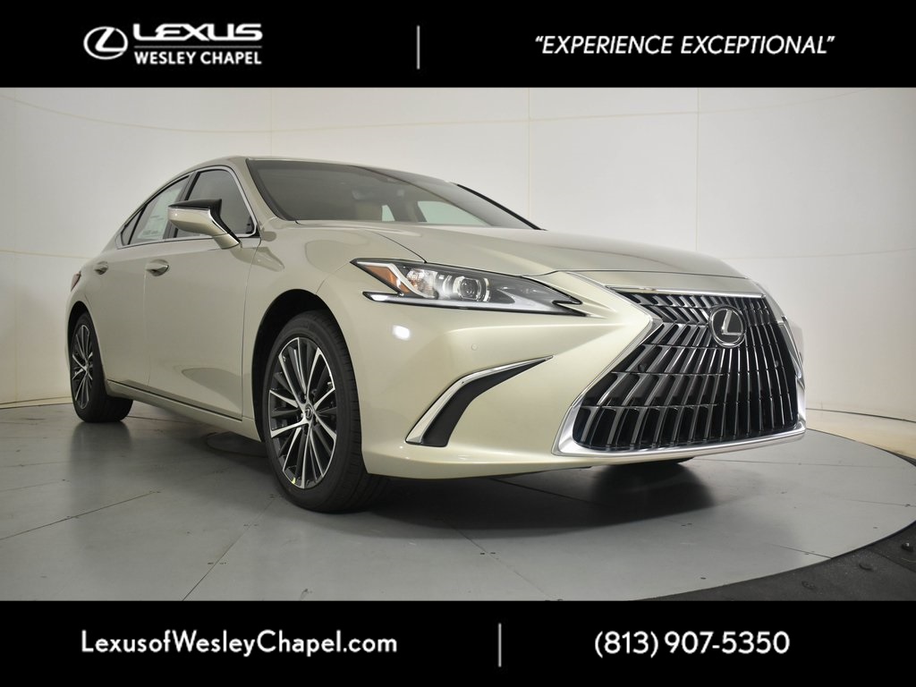 2025 Lexus ES 350's photo