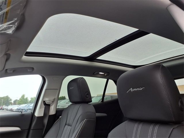 2025 Buick Envision Avenir photo 7