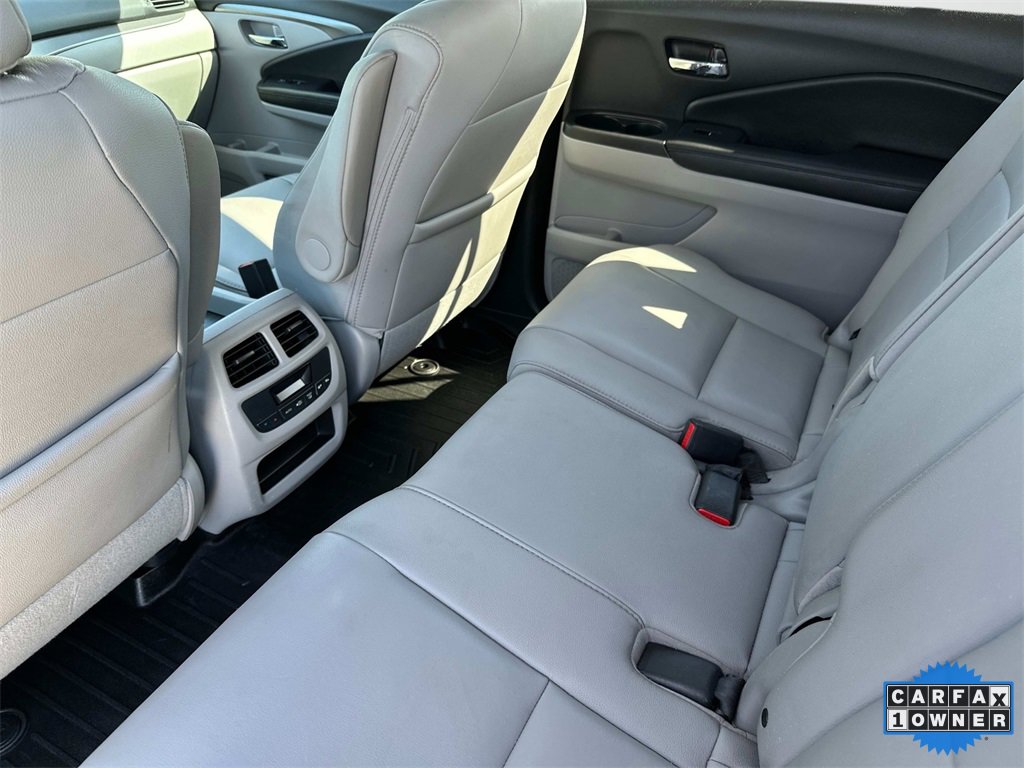 2017 Honda Pilot EX-L photo 9