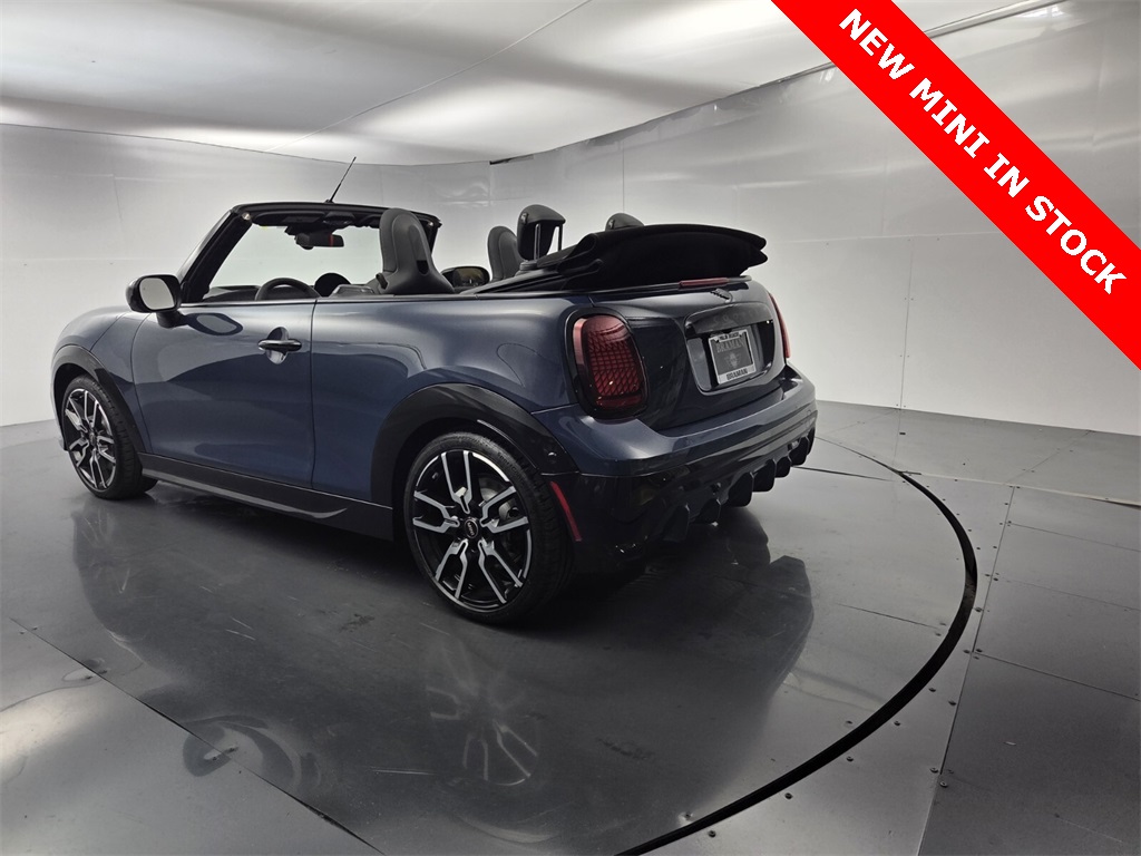 2026 Mini Cooper Convertible Iconic photo 5