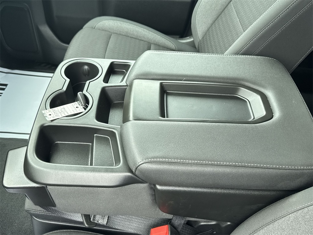 2024 Chevrolet Silverado 1500 Custom photo 25