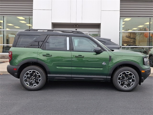 2025 Ford Bronco Sport Outer Banks's photo