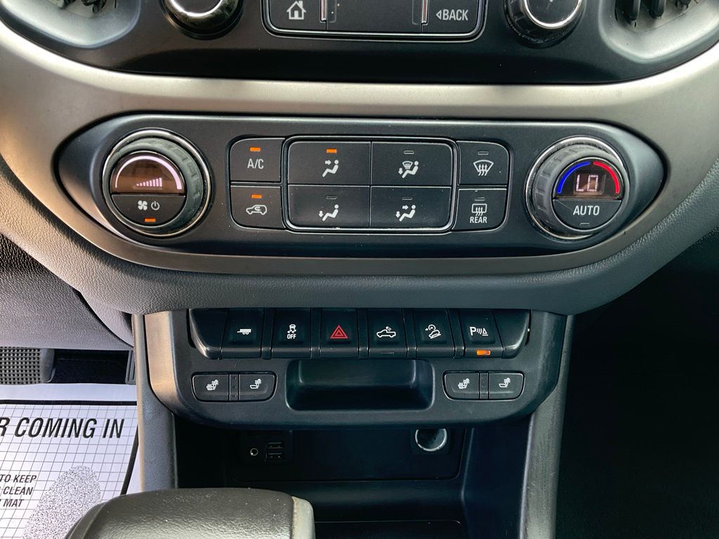 2019 Chevrolet Colorado Z71 photo 21
