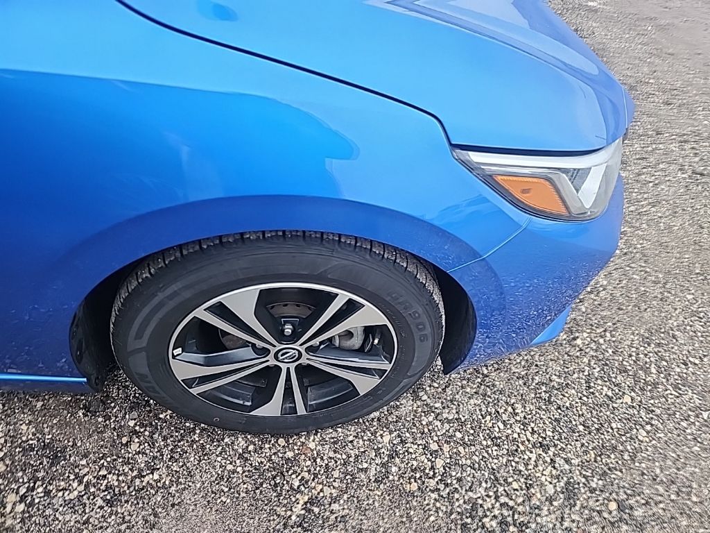 2022 Nissan Sentra SV photo 2