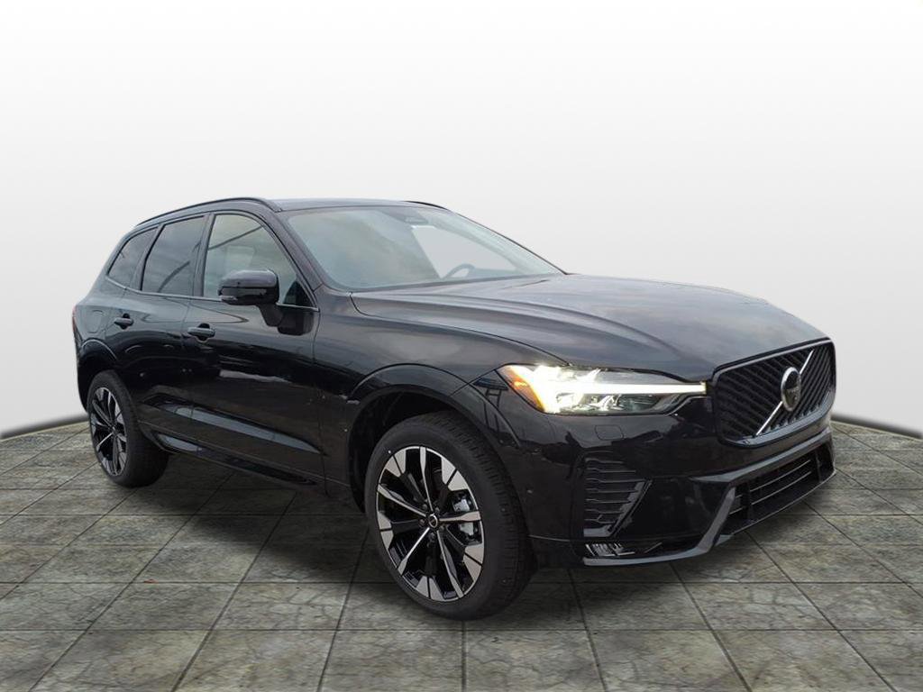 2026 Volvo XC60 Plus's photo