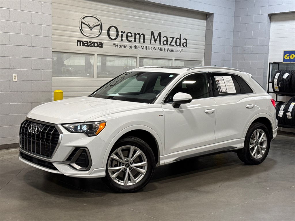 2022 Audi Q3 S Line Premium's photo