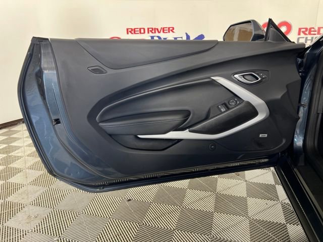 2019 Chevrolet Camaro 1LS 1LT photo 9