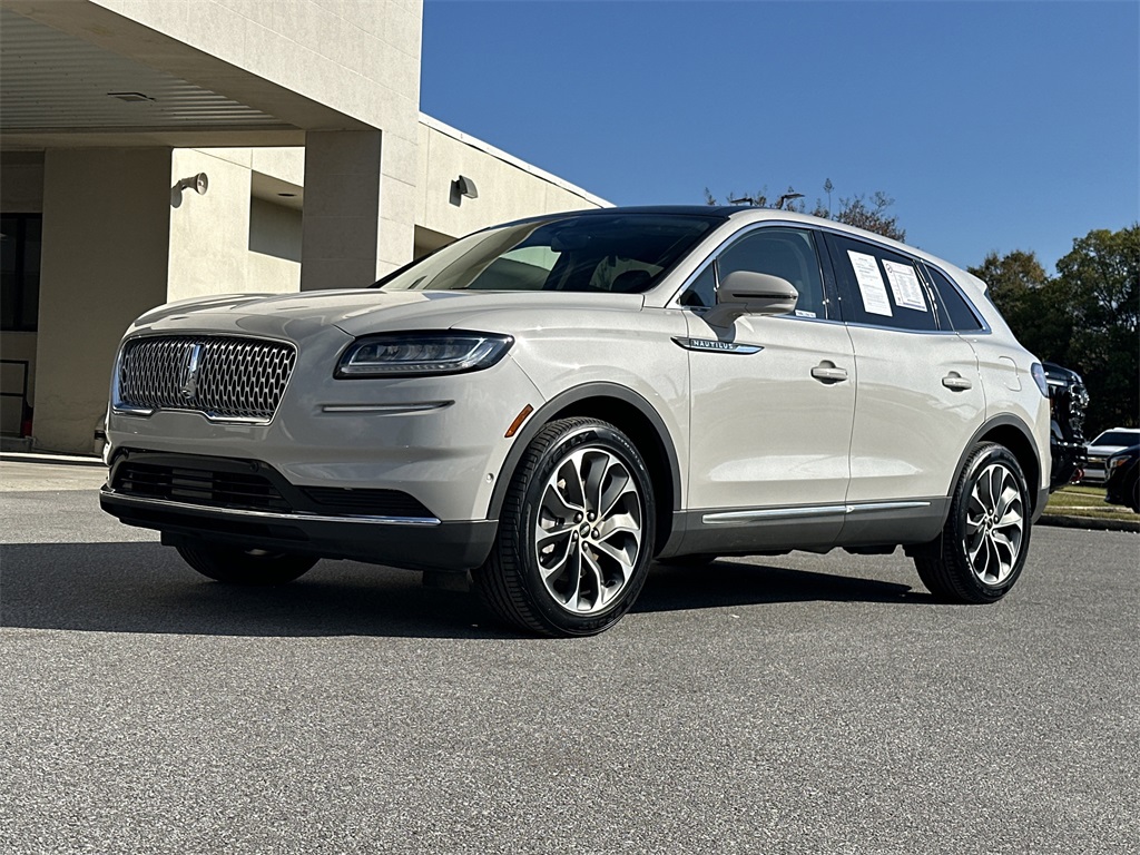 2022 Lincoln Nautilus Reserve's photo