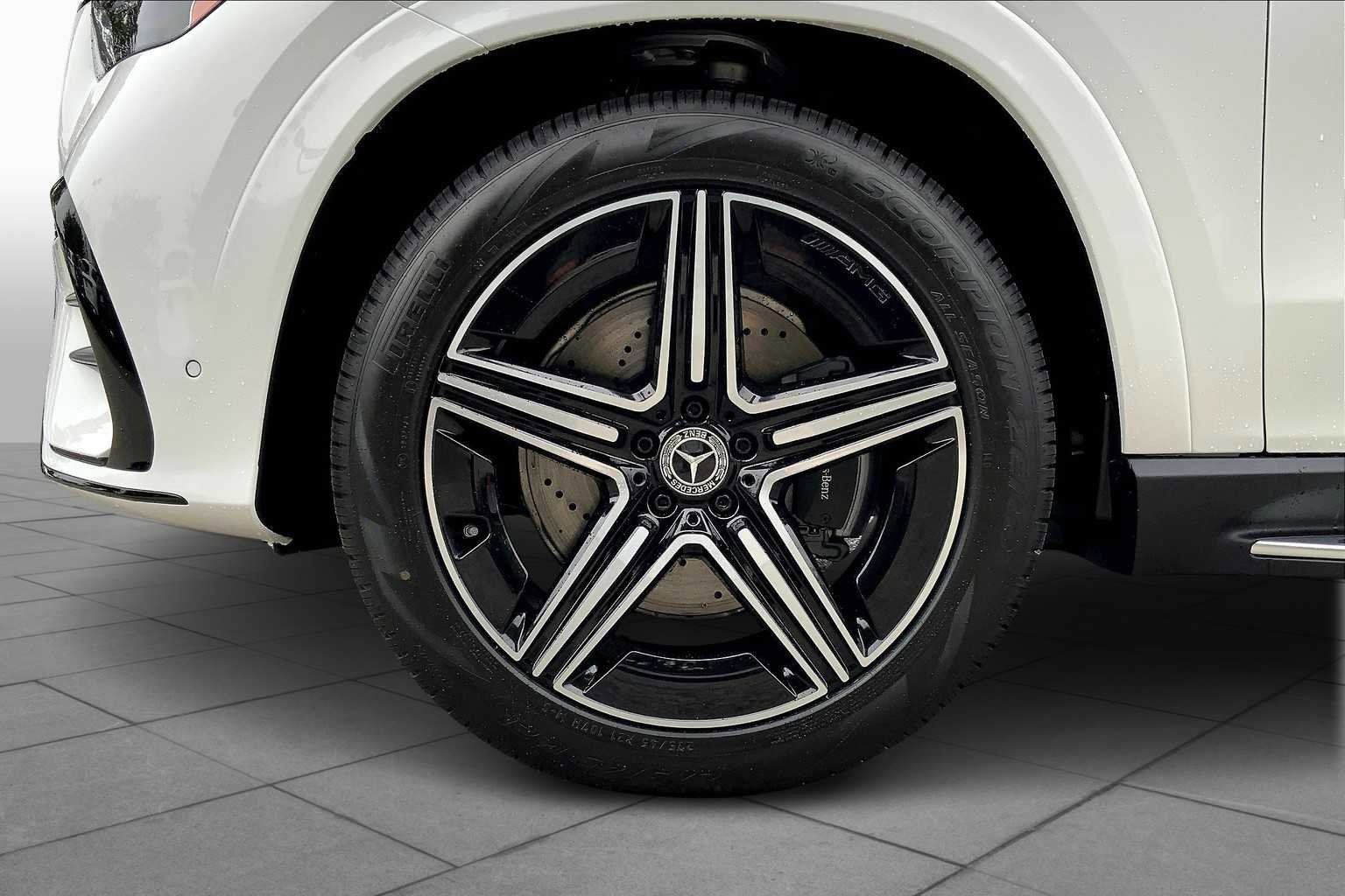 2026 Mercedes Benz GLE 450 4MATIC photo 14