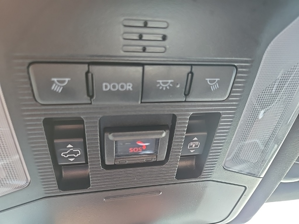 2022 Toyota RAV4 Hybrid XSE photo 67