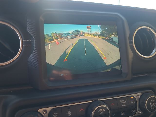 2022 Jeep Wrangler Unlimited Sahara 4xe photo 9