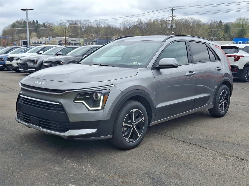 2025 Kia Niro EX photo 3
