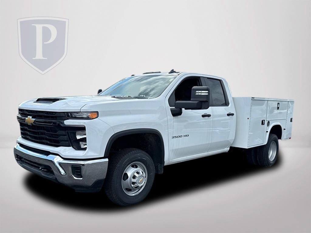2024 Chevrolet Silverado 3500HD Work Truck photo 3