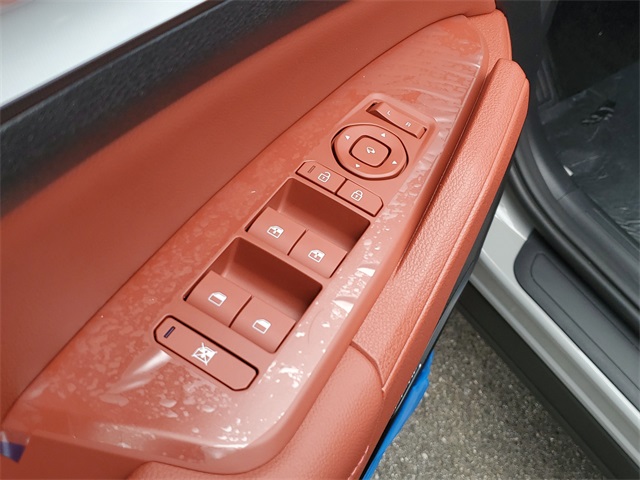 2026 Kia Sportage SX photo 16
