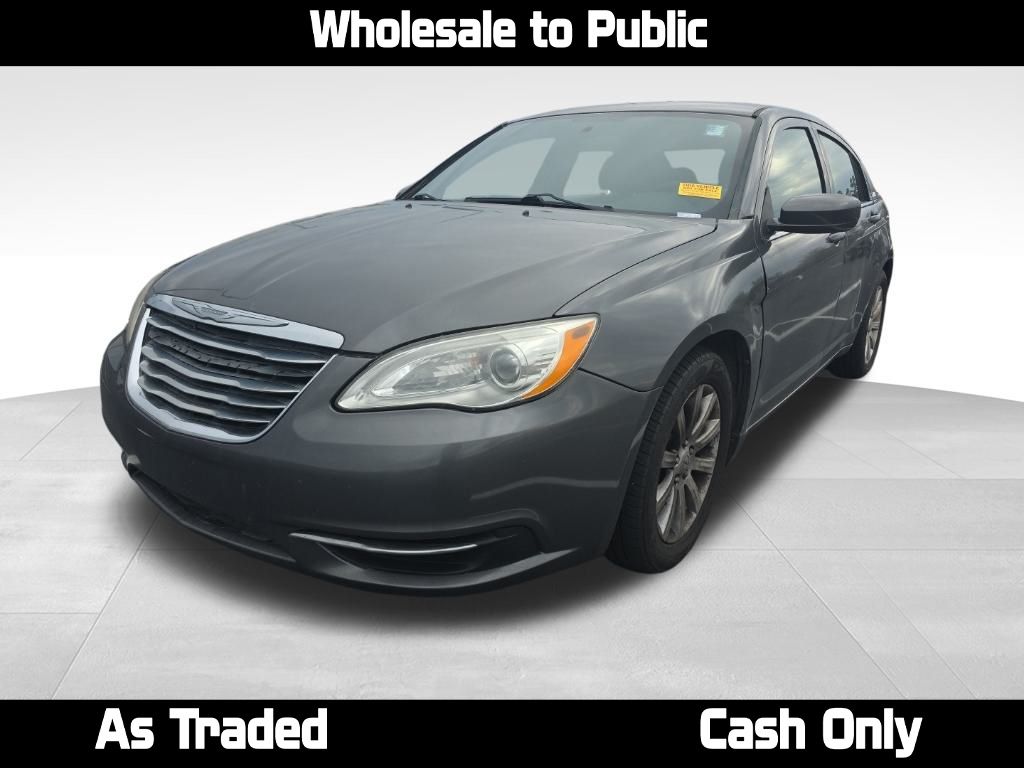 2013 Chrysler 200 Touring