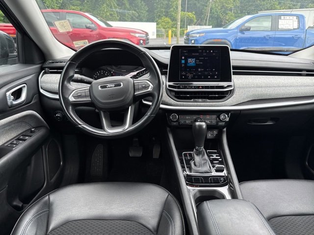 2022 Jeep Compass Latitude photo 4