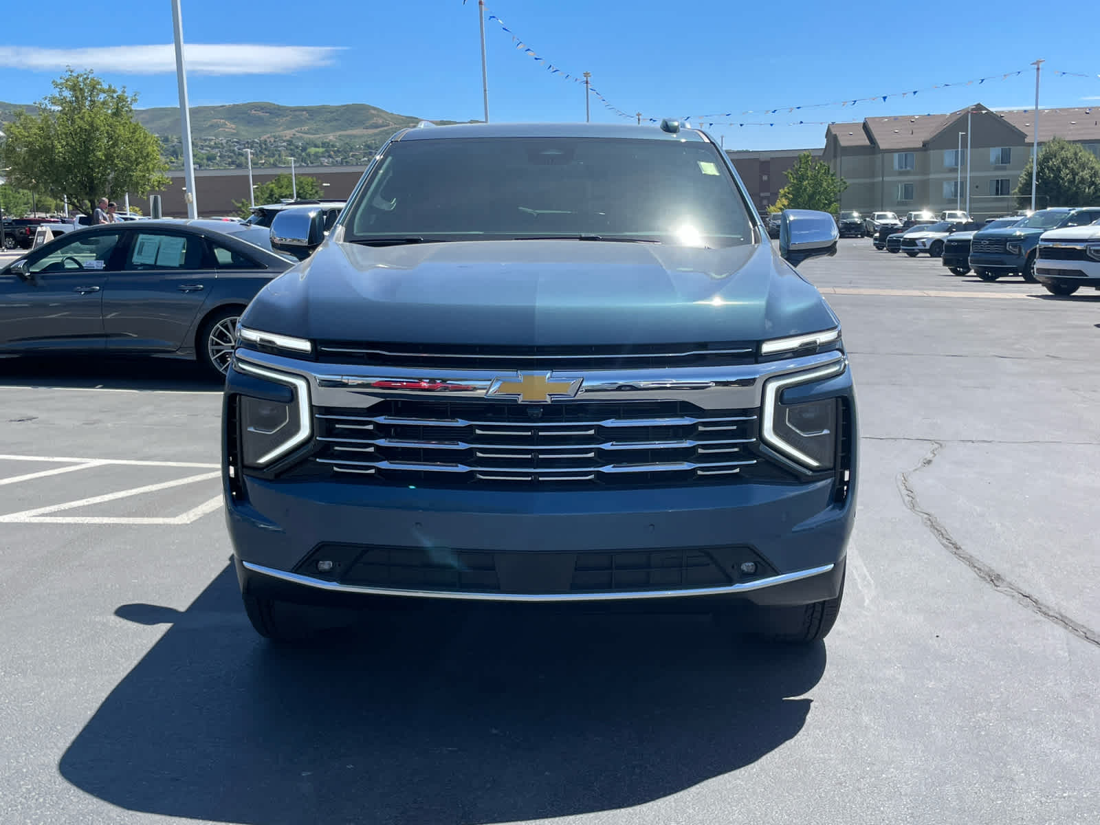 2025 Chevrolet Tahoe Premier photo 3