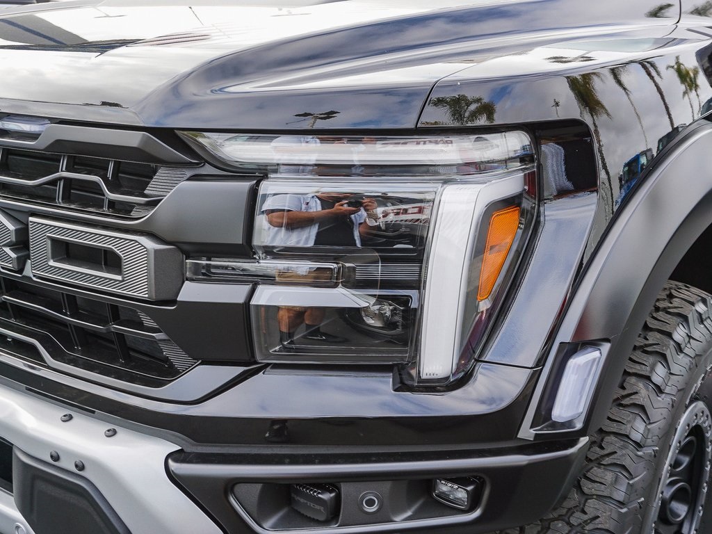 2025 Ford F-150 Raptor photo 5
