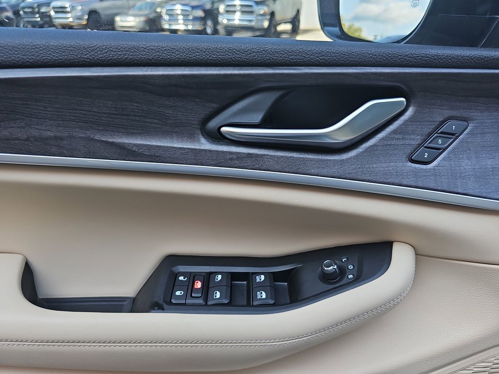 2023 Jeep Grand Cherokee Limited photo 22