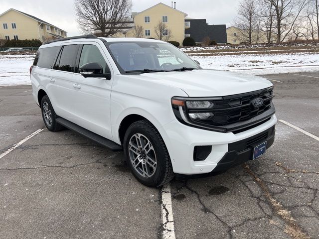 2025 Ford Expedition Active's photo