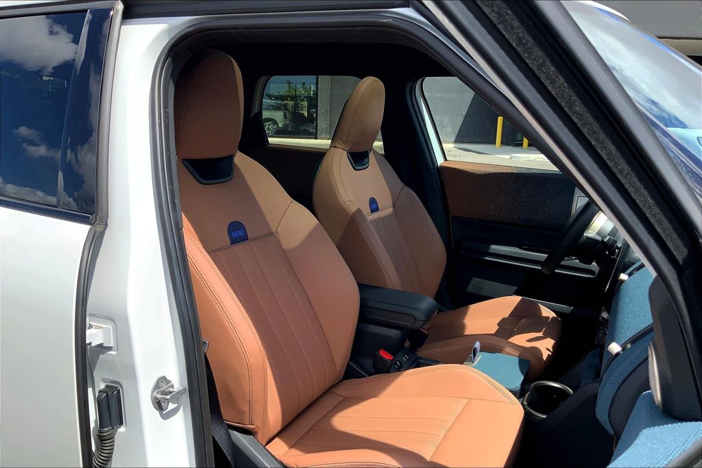 2025 Mini Countryman ALL4 Iconic photo 7