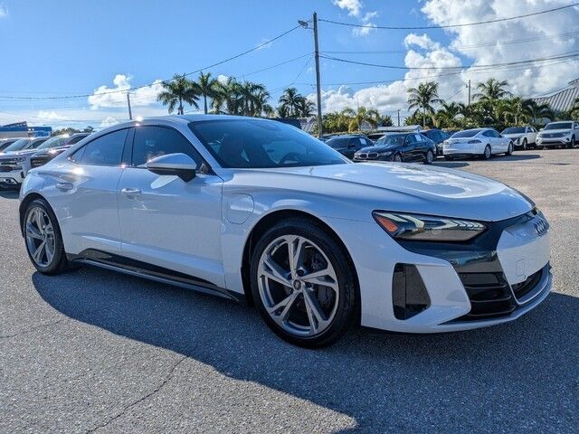 2023 Audi e-tron GT Premium Plus photo 8