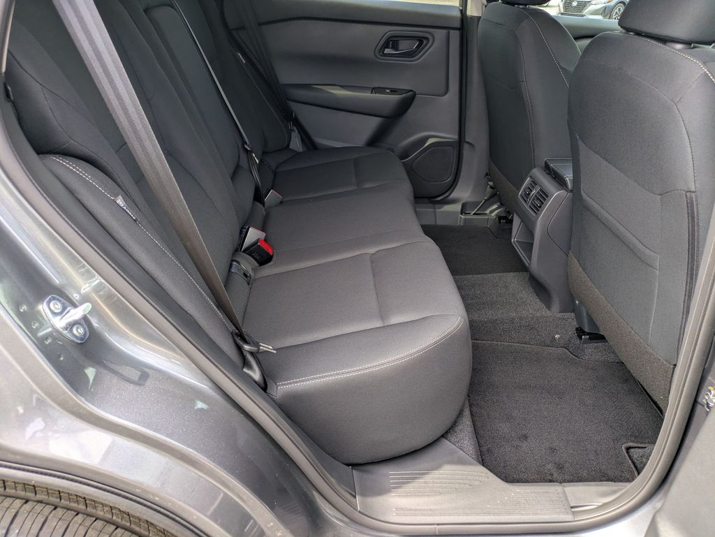2026 Nissan Rogue S photo 25