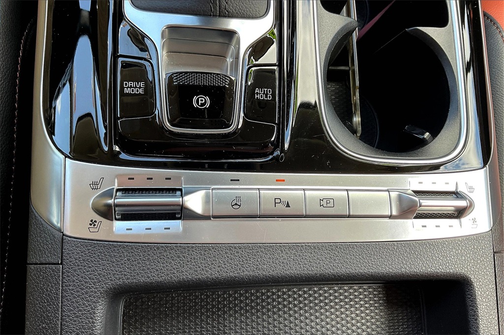 2022 Kia Carnival SX Prestige photo 32