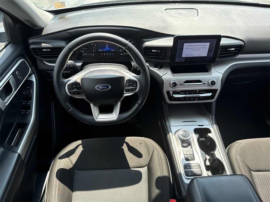 2023 Ford Explorer XLT photo 23