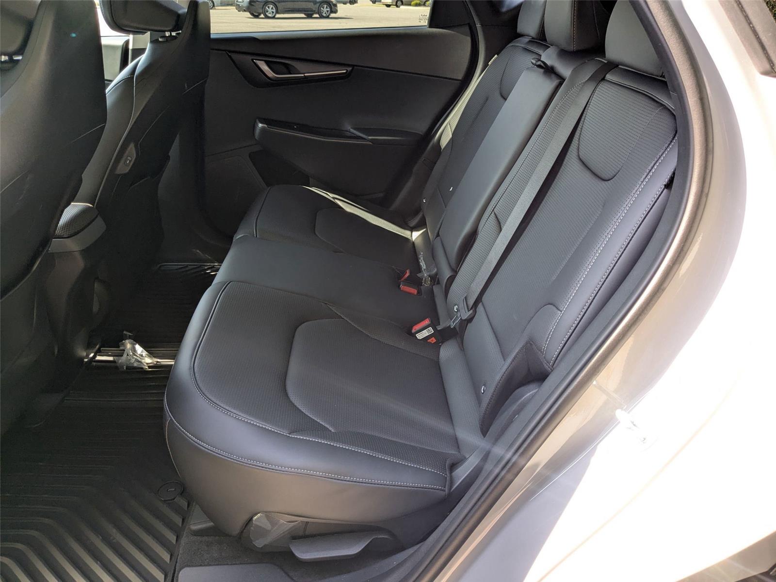2025 Kia EV6 Wind photo 27