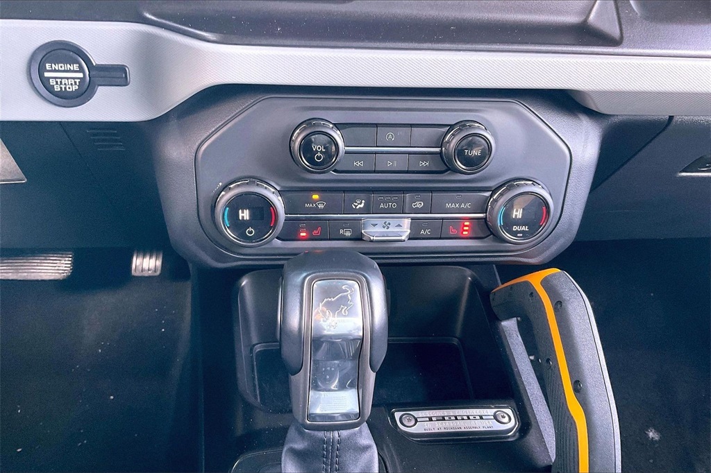 2021 FORD BRONCO - Image 32