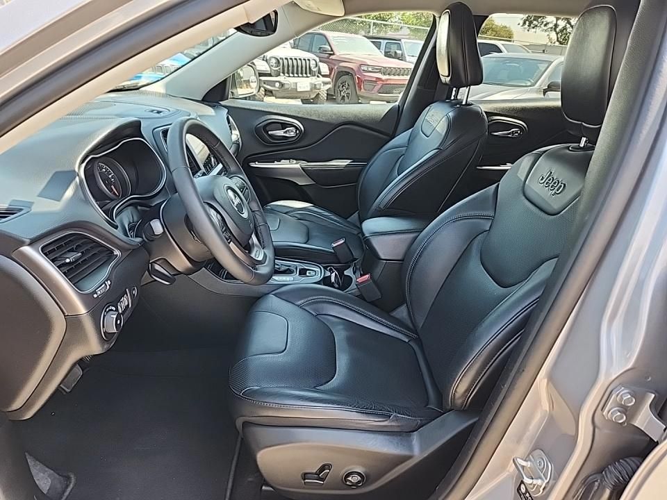 2021 Jeep Cherokee Latitude Lux photo 13