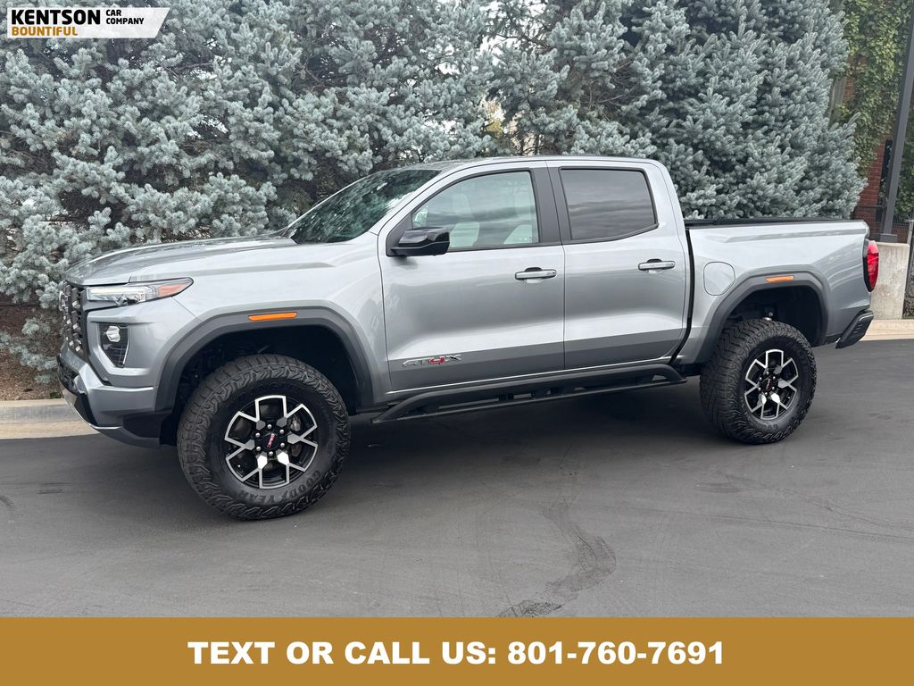 2024 GMC Canyon AT4X's photo