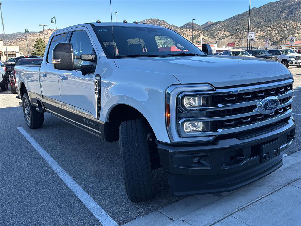 2024 Ford F-350 King Ranch photo 2